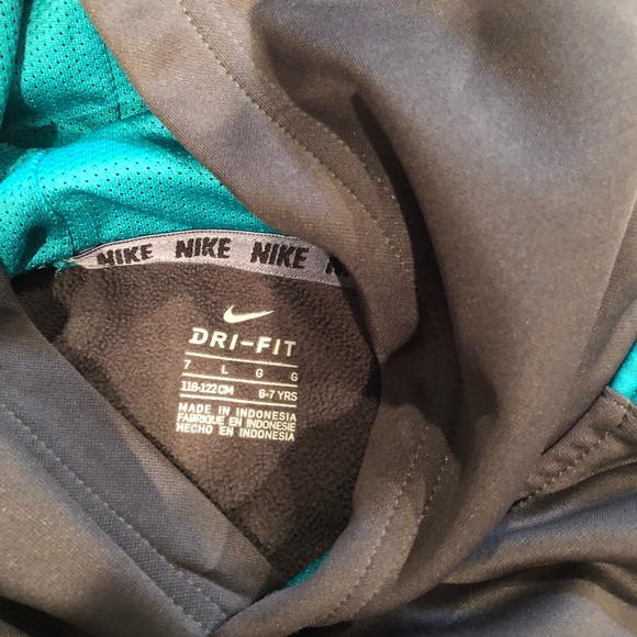 Boys size 7 Hoodies - Picture 2 of 7